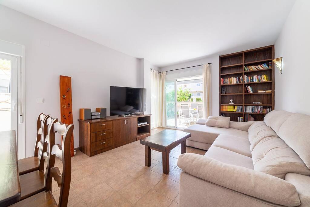 Trendy Homes Toyo Golf Apartment Almeria