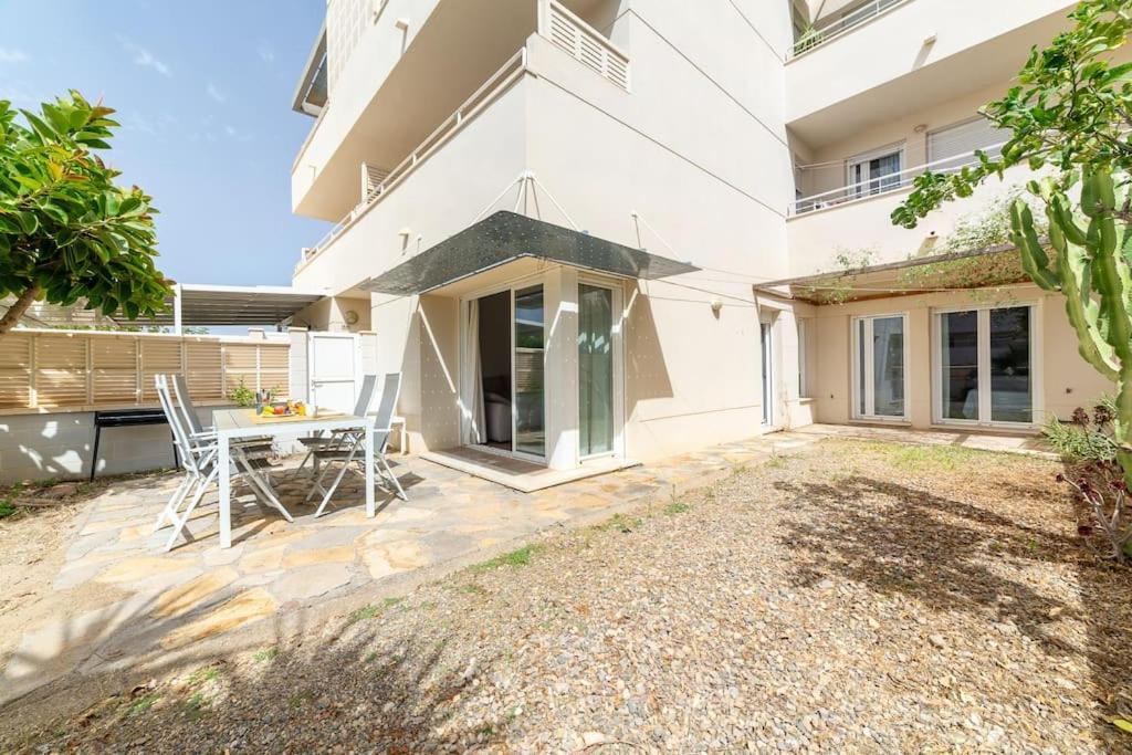 Trendy Homes Toyo Golf Apartment *